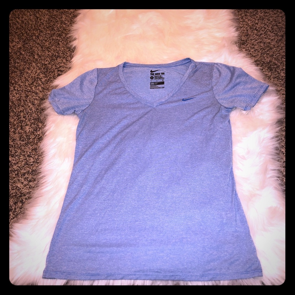 Nike dri-fit v neck
